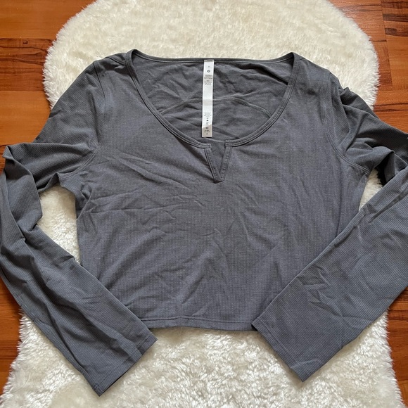 LULULEMON | Henley Long Sleeve - Picture 3 of 4